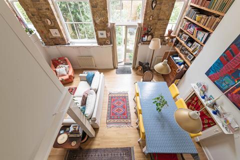 2 bedroom maisonette for sale - Priory Grove, London SW8