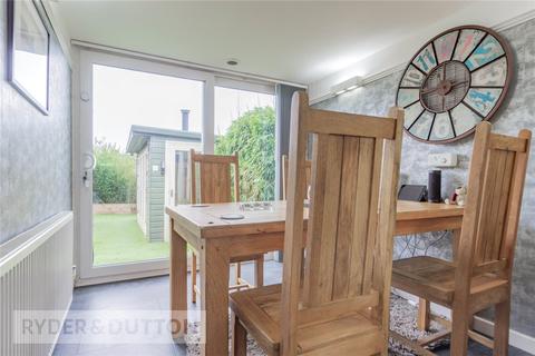 12 Ashworth Close, Chadderton, Oldham, OL9 7JA