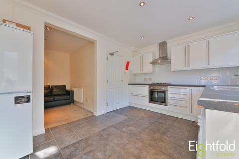 5 bedroom end of terrace house to rent - Fitch Drive, Brighton