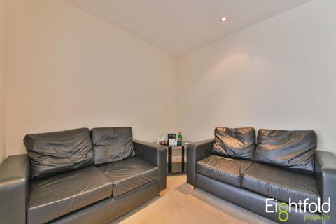 5 bedroom end of terrace house to rent - Fitch Drive, Brighton