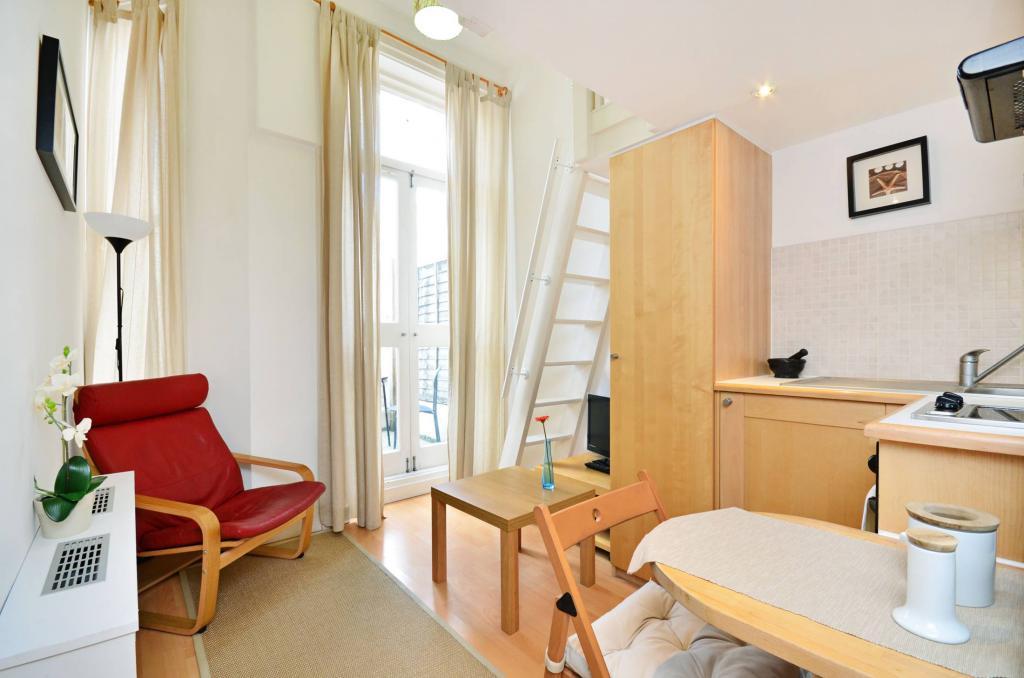 Studio to rent