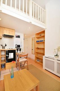 Studio to rent, Fairholme Road, West Kensington, London, W14