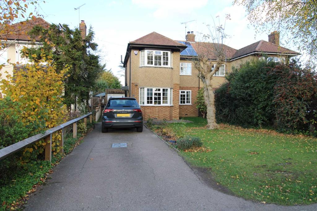 Tollgate Road, Colney Heath, St Albans 3 bed semidetached house for sale £719,500