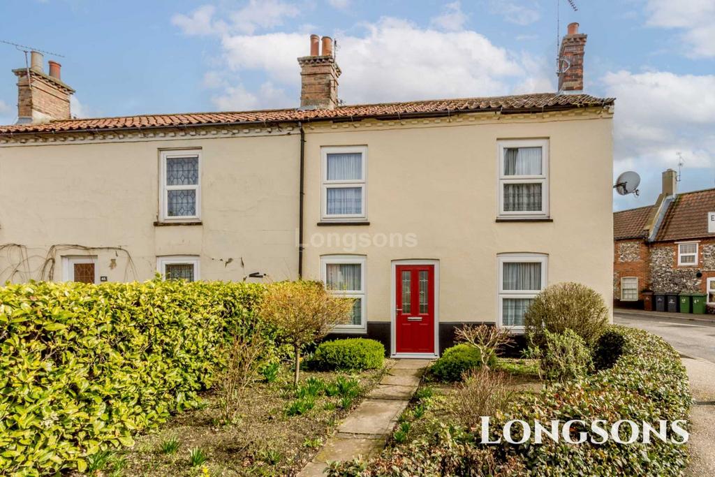 London Street, Swaffham 2 bed semidetached house £700 pcm (£162 pw)