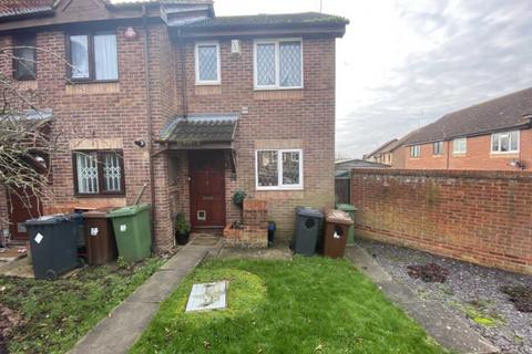 2 bedroom end of terrace house to rent, Sawtry Way, Borehamwood