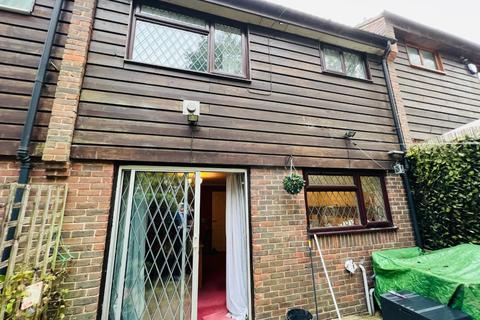 41 Hatton Close, London, SE18 2PY