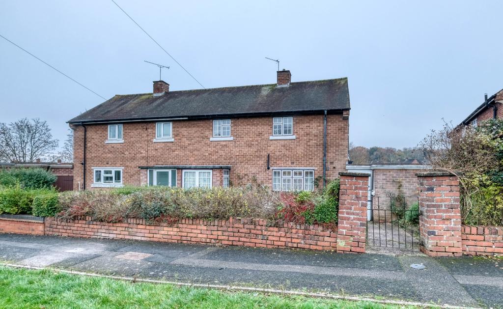 Foxlydiate Crescent, Batchley Redditch B97 6NP 3 bed semidetached