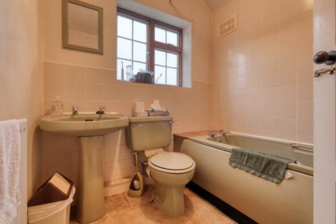 156 Foxlydiate Crescent, Redditch, B97 6NP