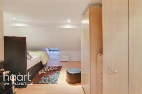 1 bedroom in a house share to rent - Victoria Road, Walthamstow