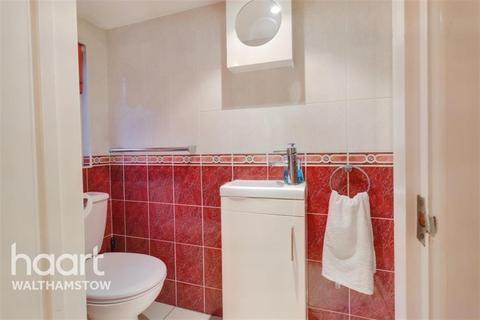 1 bedroom in a house share to rent - Victoria Road, Walthamstow