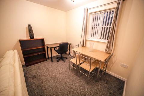 2 bedroom apartment to rent, Cygnet Gardens, St. Helens, Merseyside, WA9