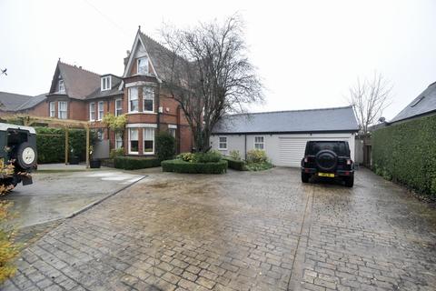 5 bedroom semi-detached house for sale - Riseholme Road, Lincoln
