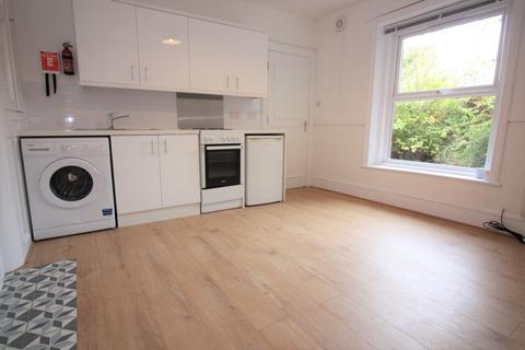 1 bedroom ground floor flat to rent - Cowick Street, Exeter