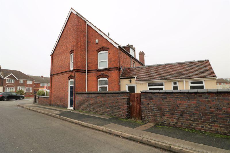 Lichfield Road, Shelfield 2 bed terraced house for sale £190,000