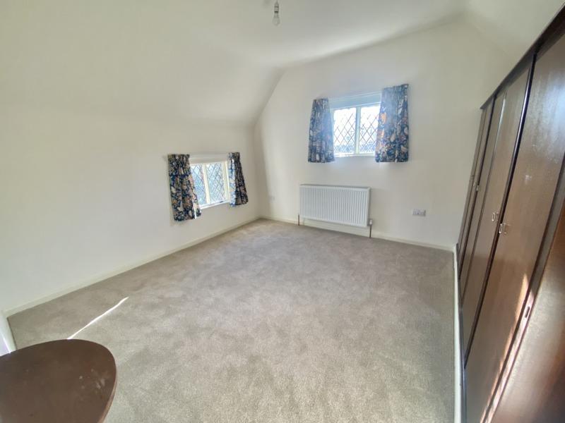 3 bed unfurn house to let close to stratford upon