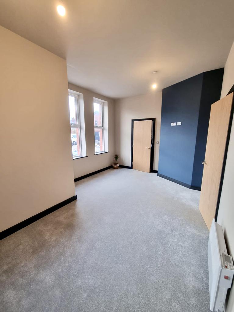 7 Gibson House, 3 Gibson House Drive... 2 bed apartment £775 pcm (£