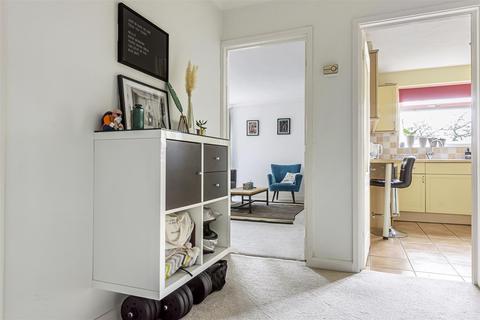 Flat 4, Terrent Court Dedworth Road, Windsor, SL4 5BH