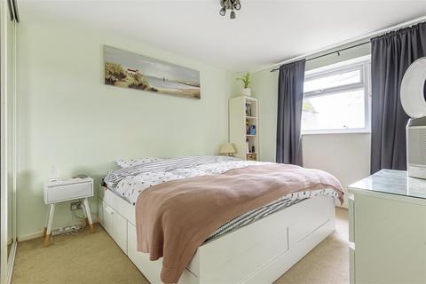Flat 4, Terrent Court Dedworth Road, Windsor, SL4 5BH