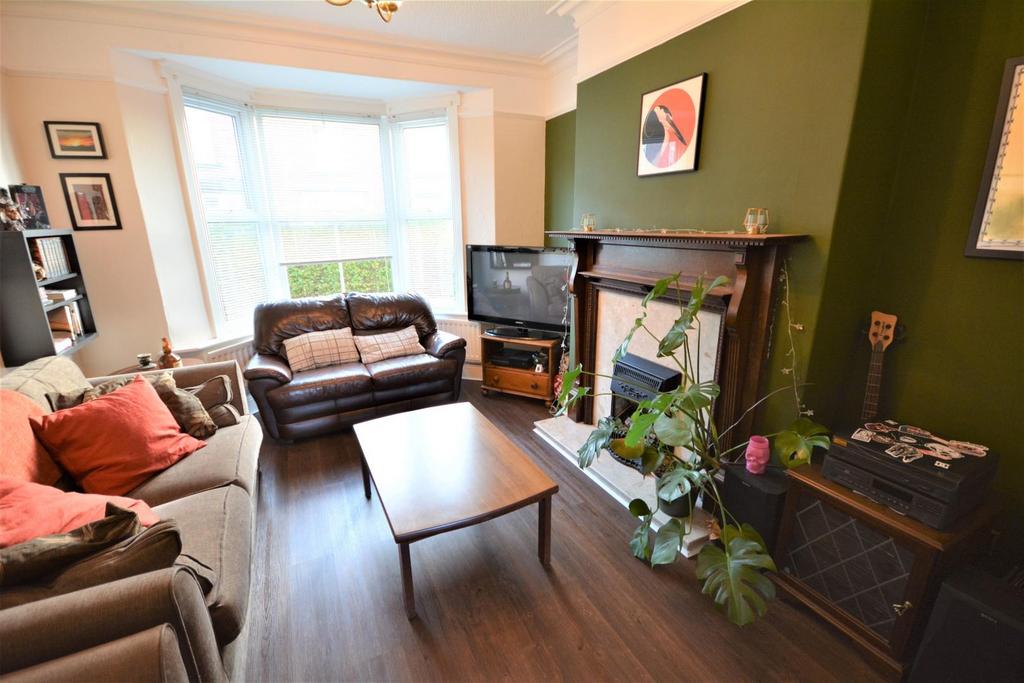 Salisbury Place, Auckland 2 bed terraced house £100,000