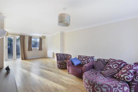 4 bedroom end of terrace house for sale - Roman Road, Snodland