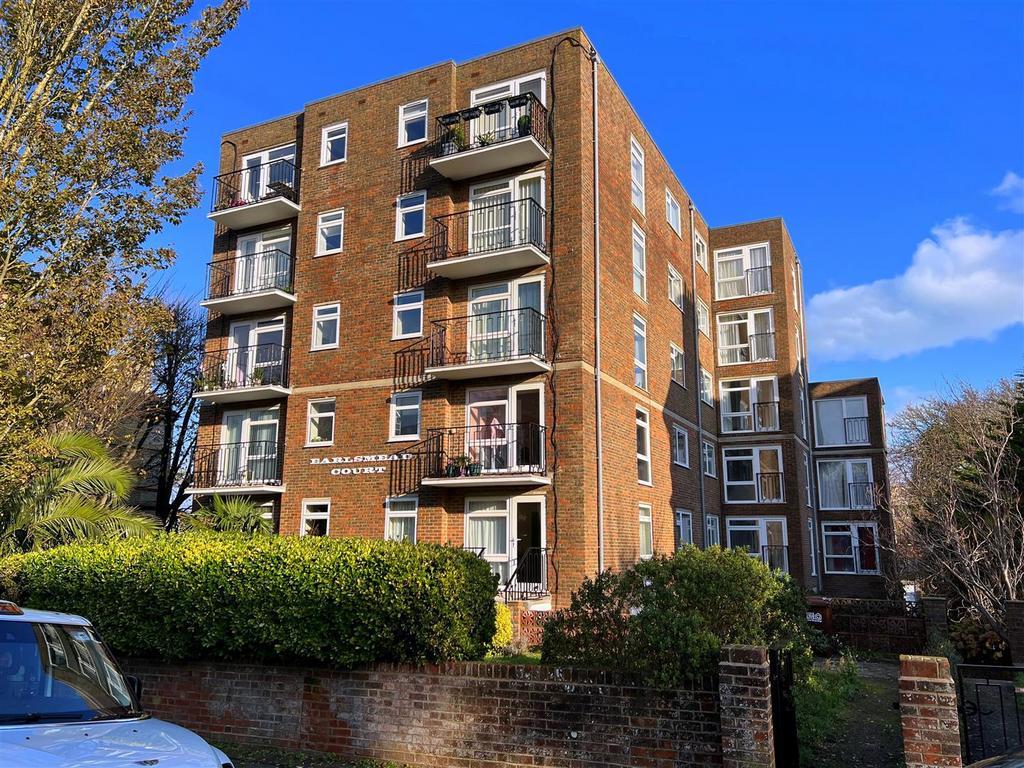 15, Granville Road, Eastbourne 2 bed flat for sale £209,950