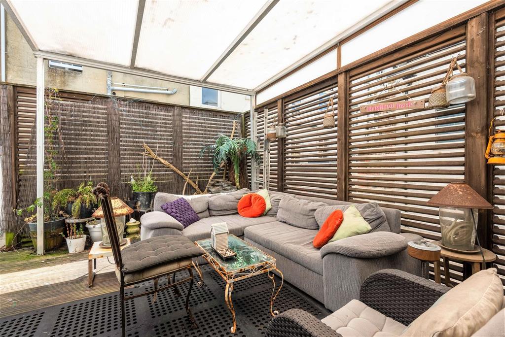 Roof Terrace .jpg