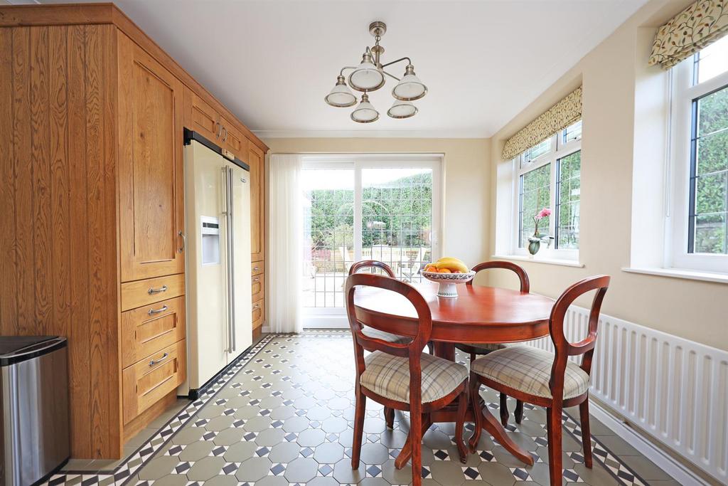 Breakfast Room