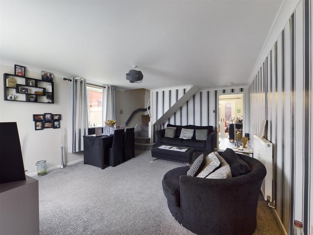 Court Road, Lydney 3 bed semidetached house £295,000