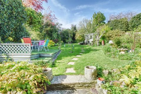 2 Kings Close, Bexhill-on-sea, TN40 1QT