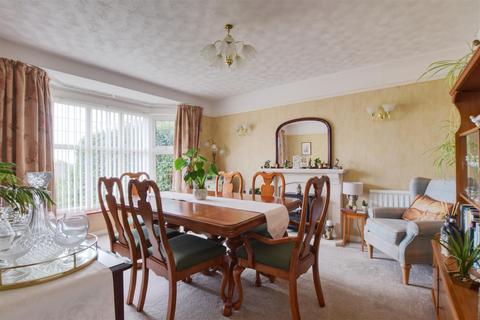 2 Kings Close, Bexhill-on-sea, TN40 1QT