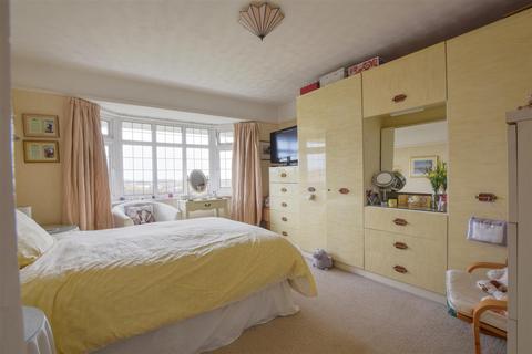 2 Kings Close, Bexhill-on-sea, TN40 1QT