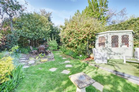 2 Kings Close, Bexhill-on-sea, TN40 1QT