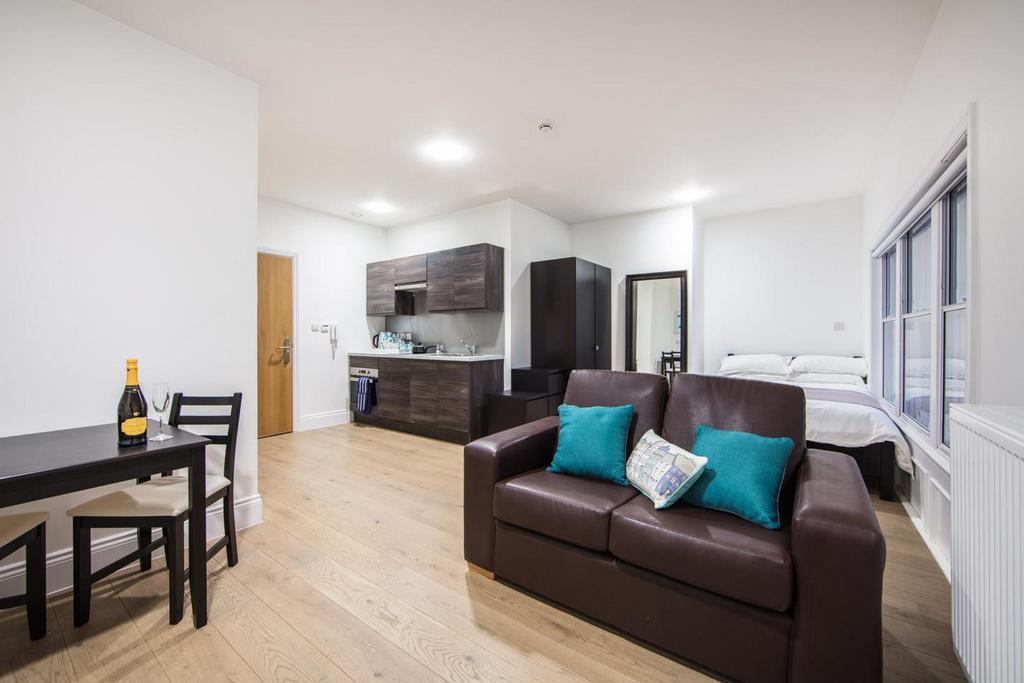 The Bruce Building, Newcastle Upon Tyne Studio £840 pcm (£194 pw)