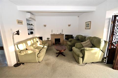 4 bedroom bungalow for sale - Halkingcroft, Langley, Berkshire, SL3