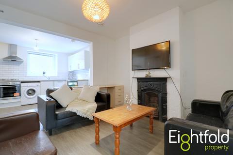 5 bedroom terraced house to rent, St Martins Street, Brighton