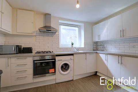 5 bedroom terraced house to rent, St Martins Street, Brighton