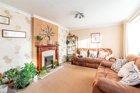 3 bedroom semi-detached house for sale - Forest Close, Cotgrave, Nottingham