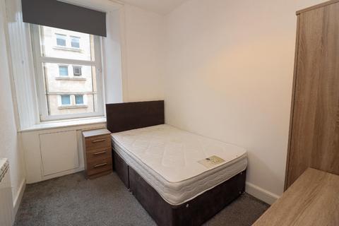 2 bedroom flat to rent, Bayne Street, Stirling Town, Stirling, FK8
