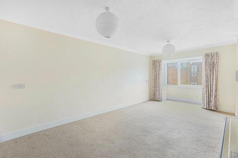 2 bedroom apartment for sale, Flat 25 Hertford Mews, Billy Lows Lane, Potters Bar, EN6