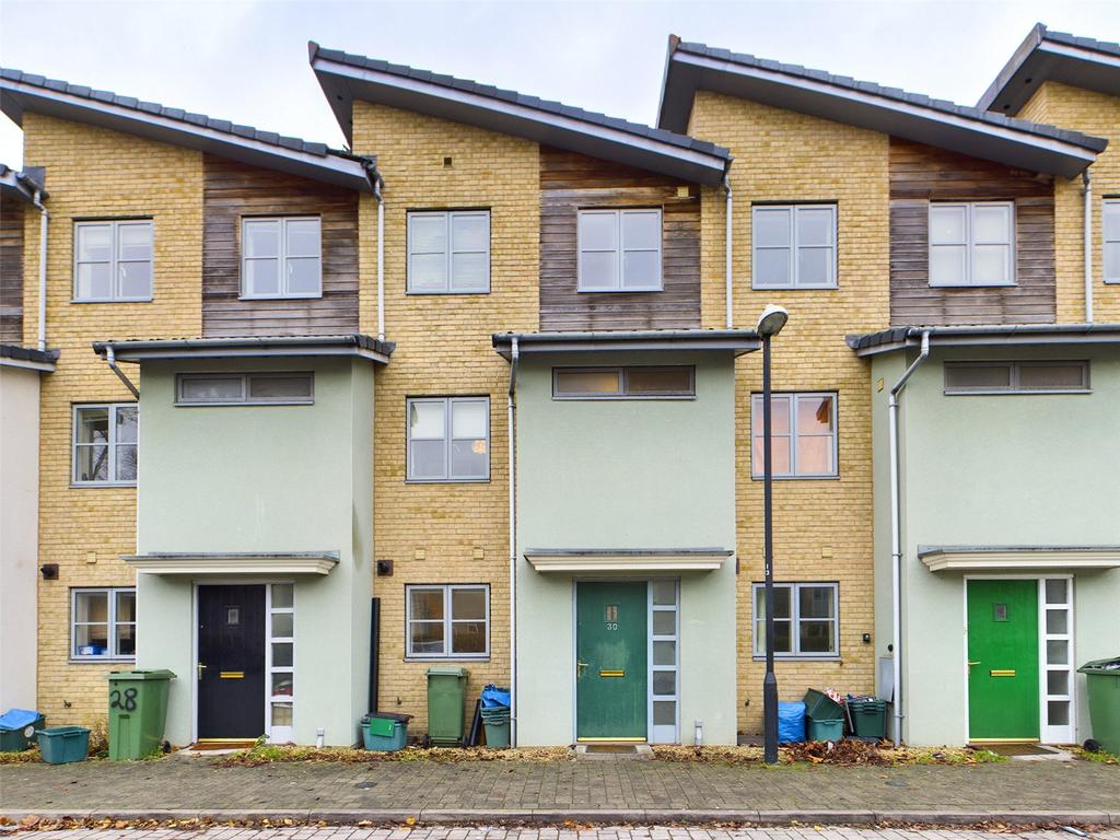 Pinewood Drive, Cheltenham... 4 bed terraced house £280,000