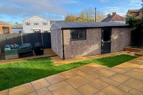 1 Baring Road, Northampton, NN5 7BA