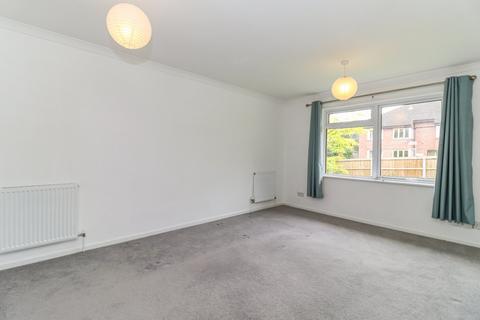 1 bedroom maisonette for sale, Meadowbank, Kings Langley, Herts, WD4