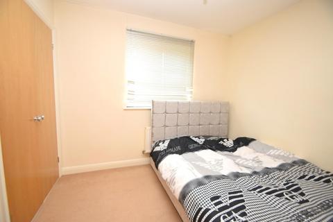 2 bedroom apartment to rent, Tucker Drive, CM8