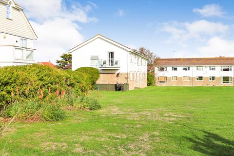 2 bedroom flat for sale - Shore Close, Westover Road, Milford on Sea, Hampshire. SO41 0SY