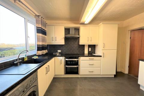 3 bedroom end of terrace house for sale - Fir Tree,Thurgoland,Sheffield,S35 7BS