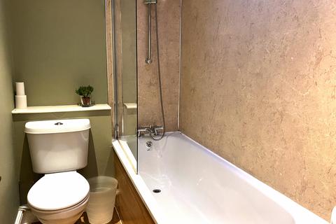 2 bedroom flat to rent, Colville Terrace, Notting Hill, London, W11