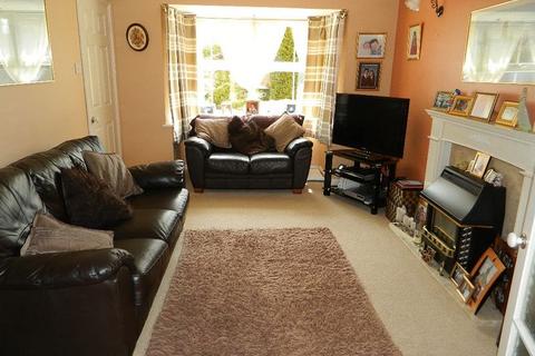 3 bedroom detached house to rent, Wallace Wells Road, Burnham-On-Sea, Somerset, TA8