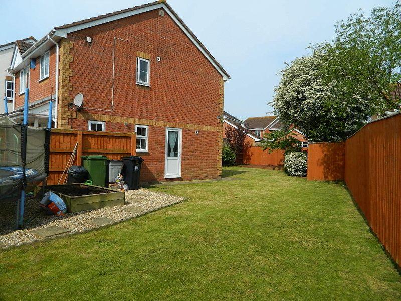 Rear Garden photo 2