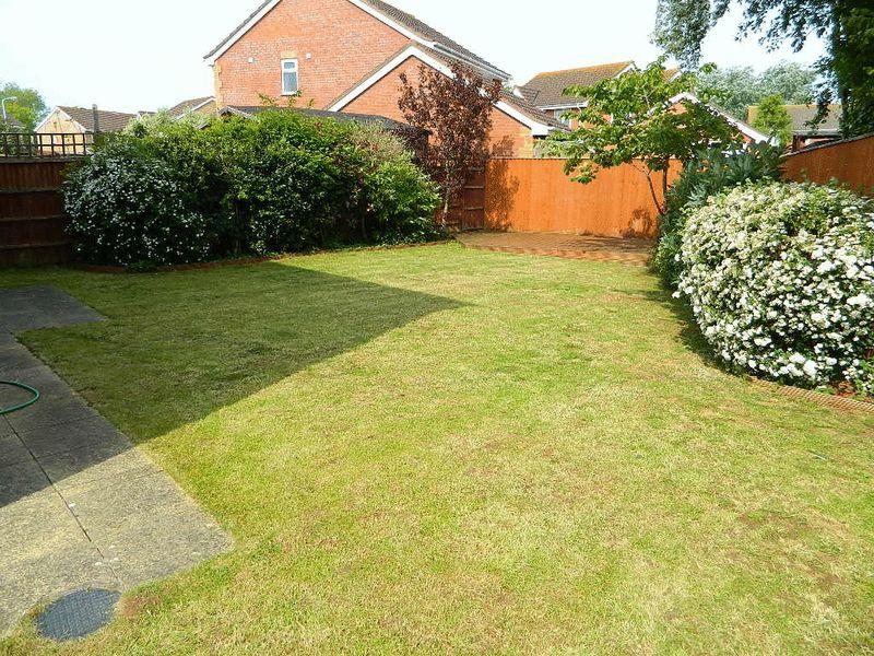 Rear Garden photo 3