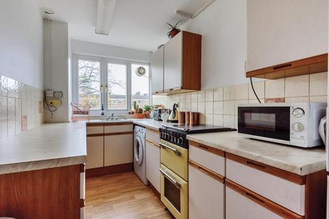Flat 65, Vaughan Lodge Fair Acres, Bromley, BR2 9BN